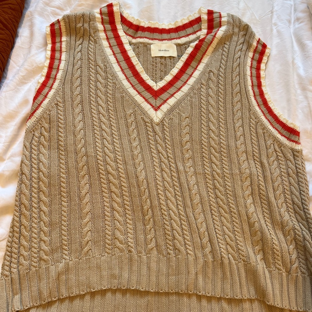 Oversized sweater vest